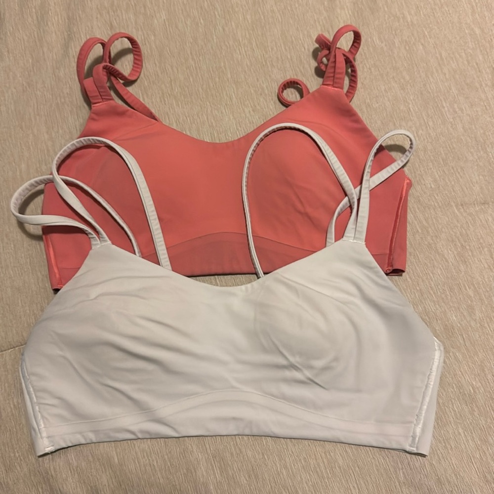 Lululemon sports bras
